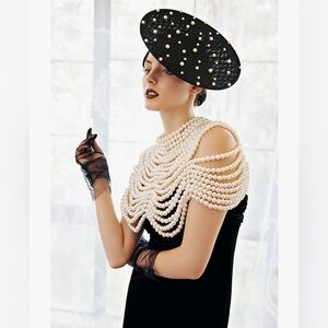 Elegant Pearl Necklace with Black Accents